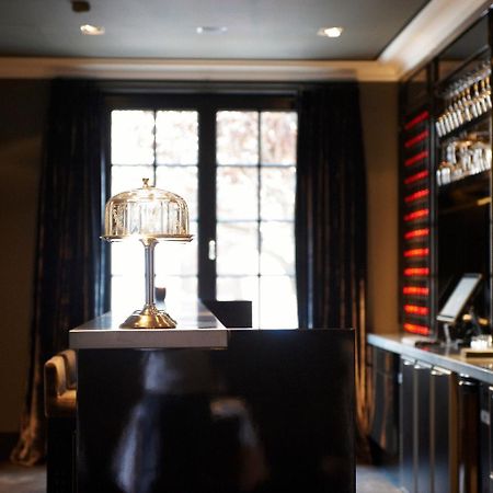 Hotel Odette En Ville 익셀레스 외부 사진