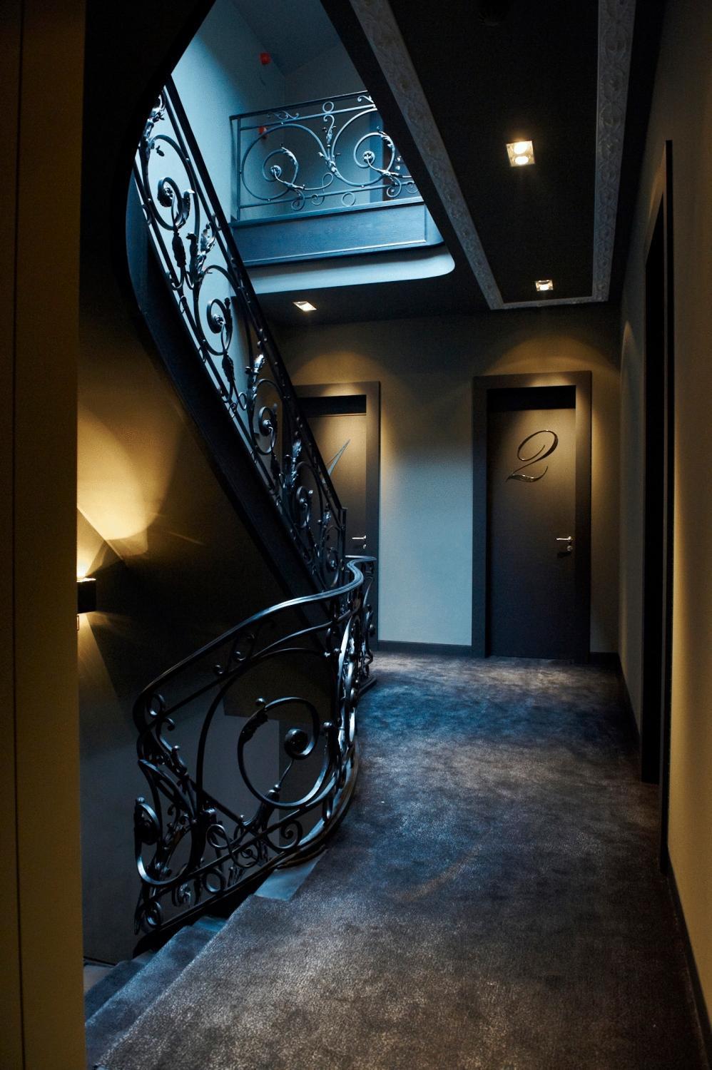 Hotel Odette En Ville 익셀레스 외부 사진