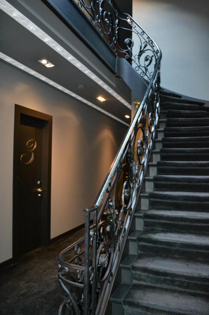 Hotel Odette En Ville 익셀레스 외부 사진