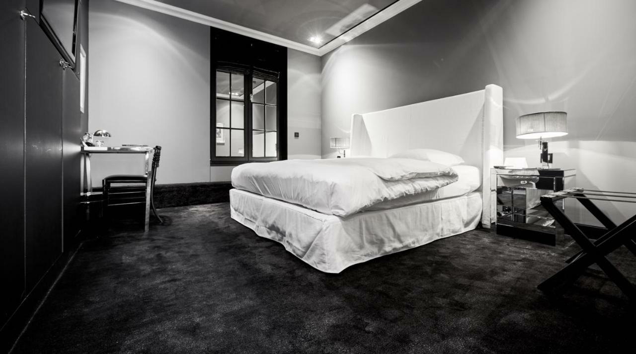 Hotel Odette En Ville 익셀레스 외부 사진