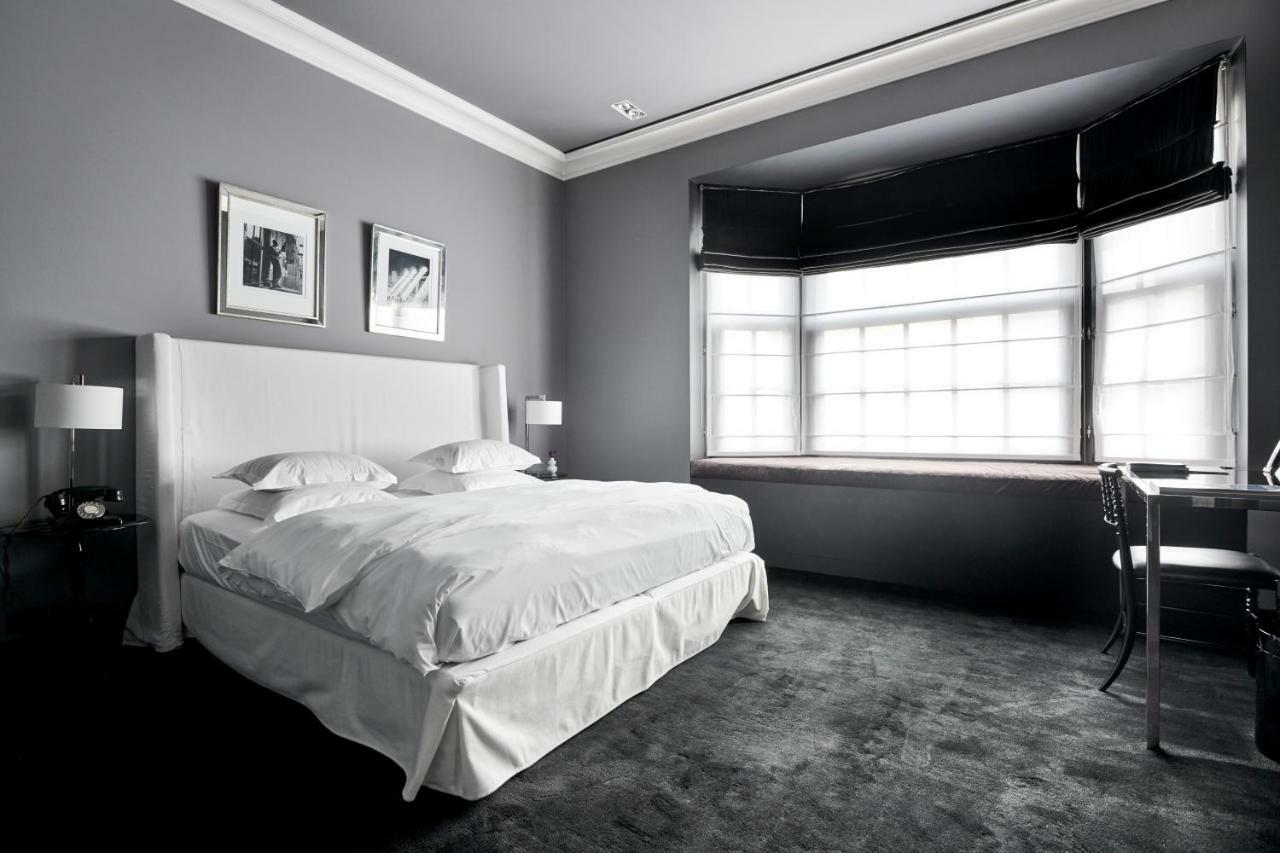 Hotel Odette En Ville 익셀레스 외부 사진