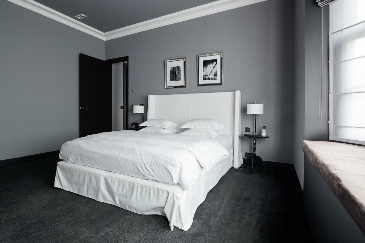 Hotel Odette En Ville 익셀레스 외부 사진