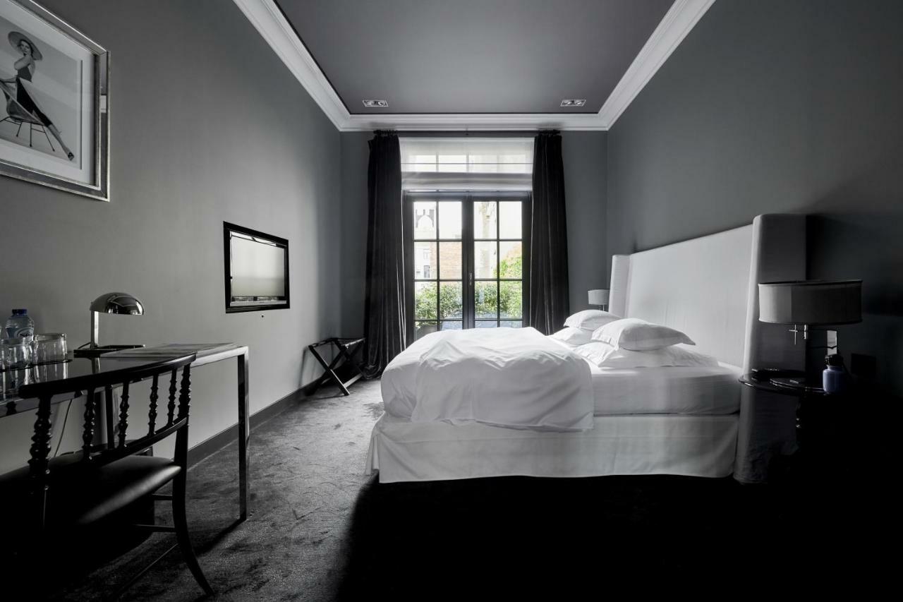 Hotel Odette En Ville 익셀레스 외부 사진