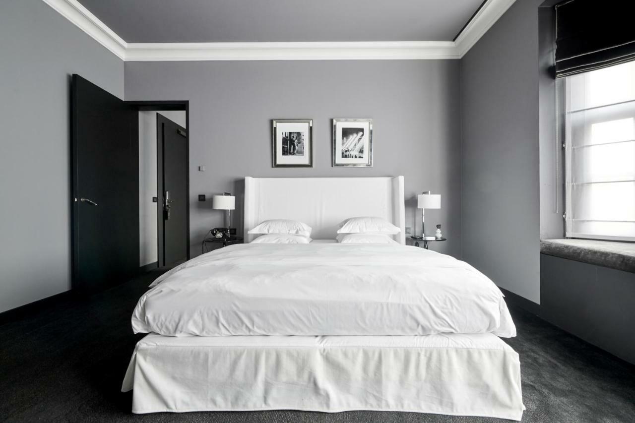 Hotel Odette En Ville 익셀레스 외부 사진