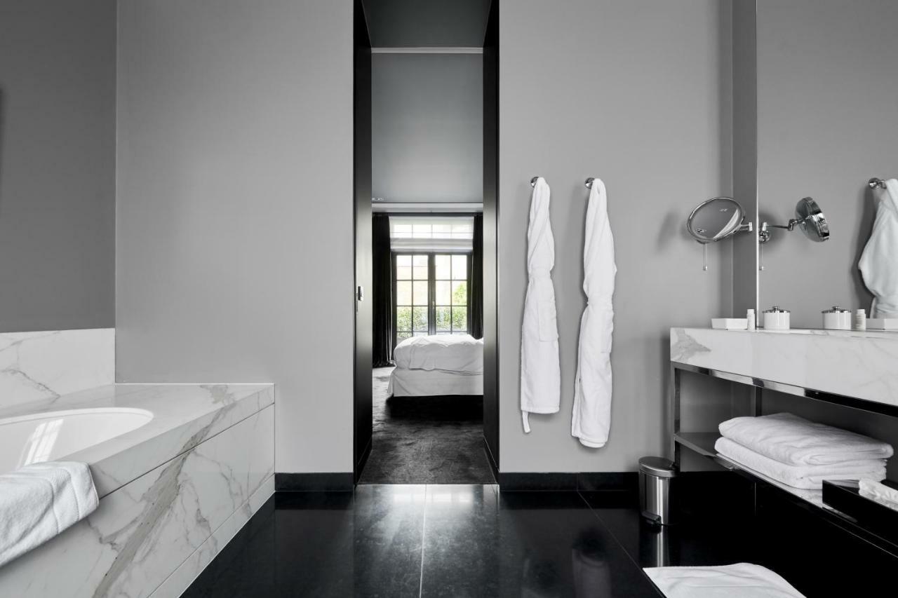 Hotel Odette En Ville 익셀레스 외부 사진