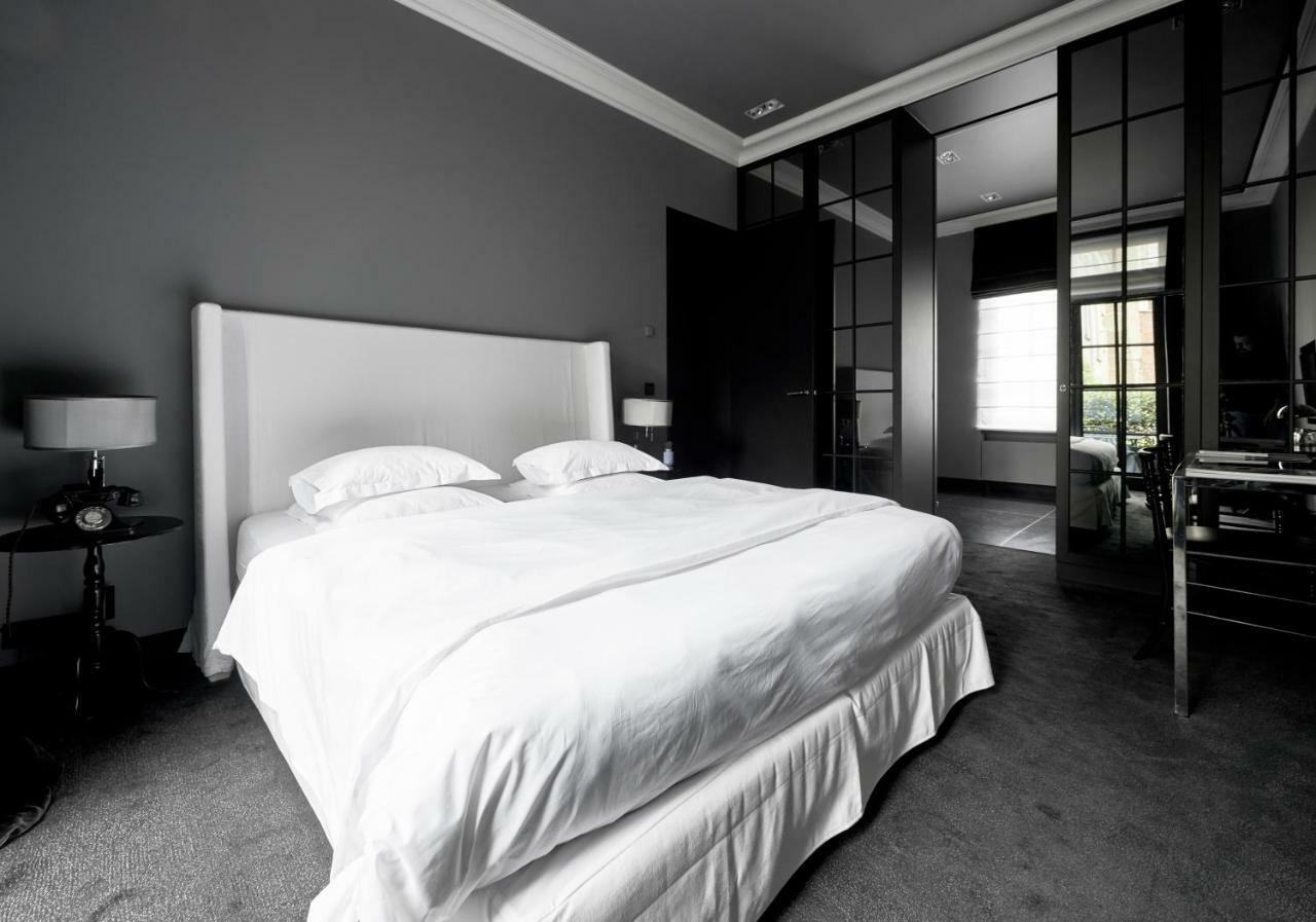 Hotel Odette En Ville 익셀레스 외부 사진
